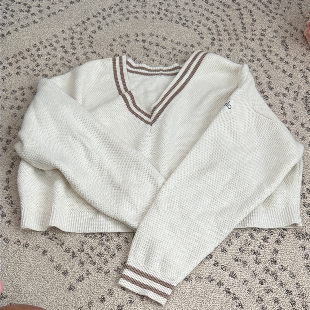 Alo Tennis Club Sweater Knit V-Neck Pullover Ivory/ Gravel XS